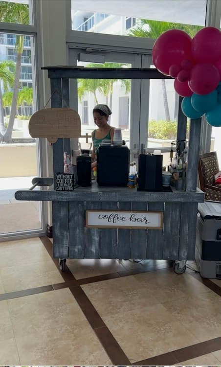 Hot & cold beverages Cart - Indoor