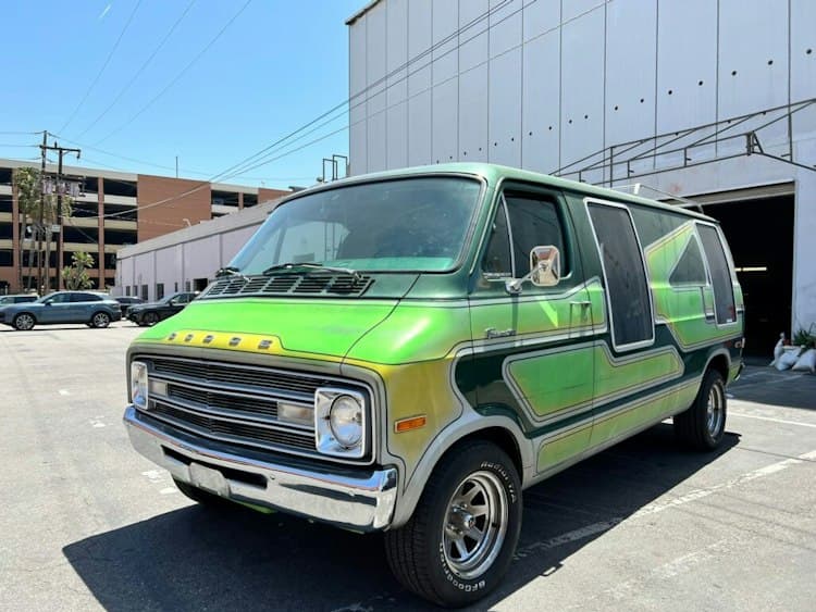 1977 Dodge B200 Camper Van Rental